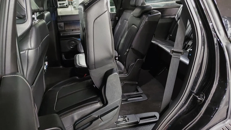 Ford Expedition cena 269900 przebieg: 56638, rok produkcji 2018 z Kraków małe 352